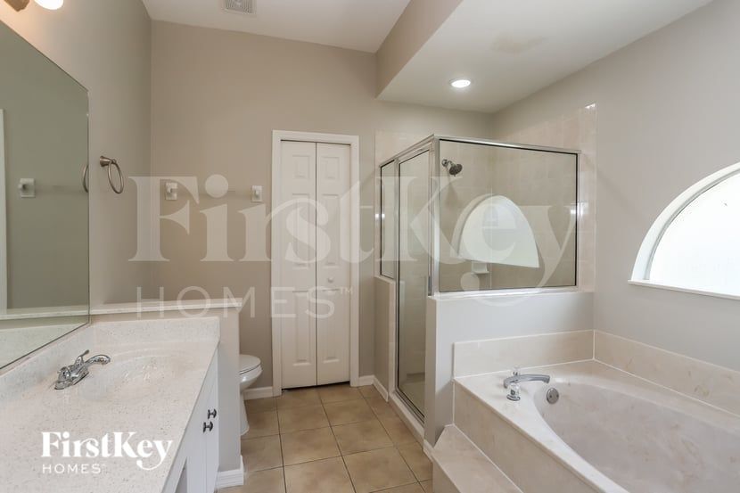 Building Photo - 6346 35th Ave Cir E