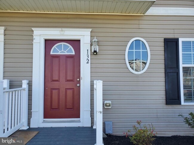Building Photo - 132 Bay Hill Ln