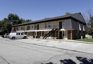 Building Photo - Chestnut Apartments