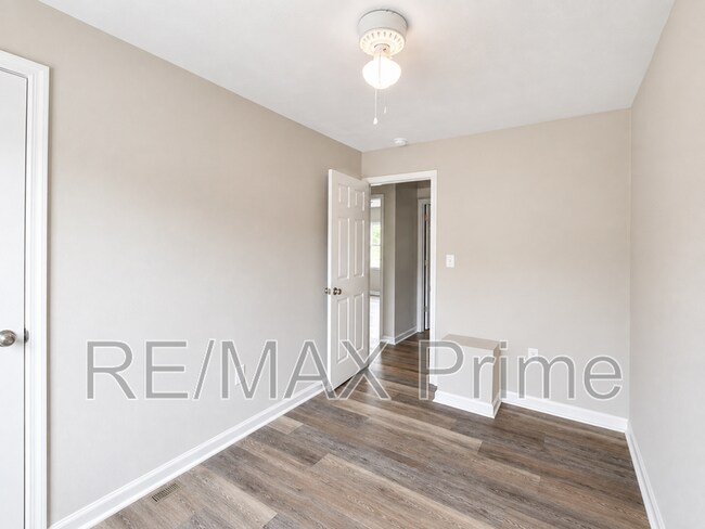 Building Photo - 4021 Sloop Trail