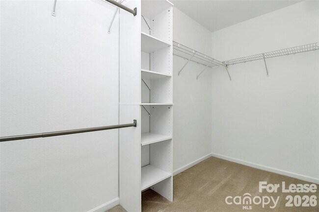 Building Photo - 10978 Princeton Village Dr