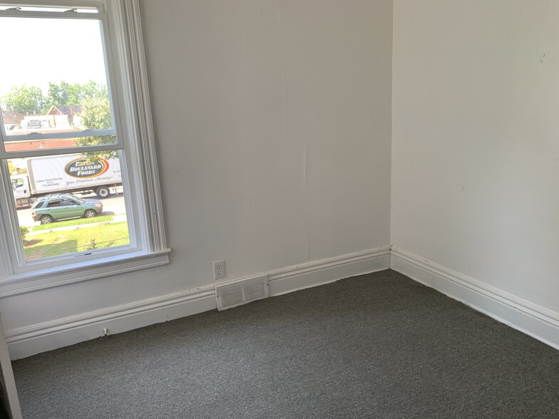 Bedroom 2 - 124 18th St