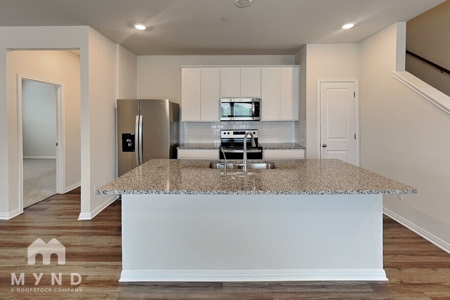 Building Photo - 1850 Settlers Glen Dr