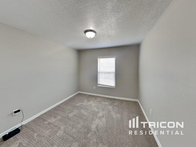 Building Photo - 9467 Northvale St