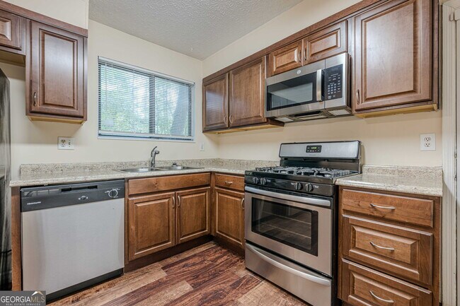 Building Photo - 3256 Brisbane Way