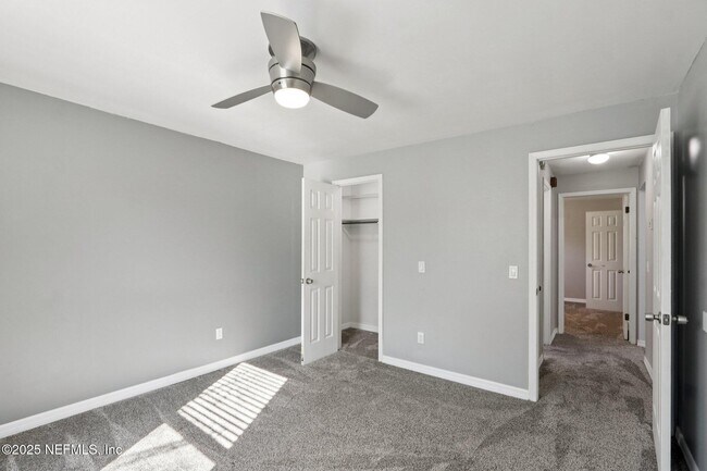 Building Photo - 1854 Lakotna Dr