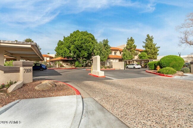 Building Photo - 7008 E Gold Dust Ave