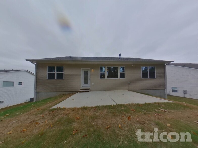 Building Photo - 319 Arbor Cir