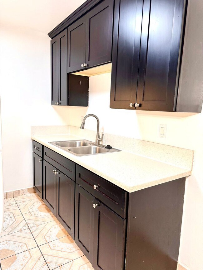 Interior Photo - Villa Fairlane