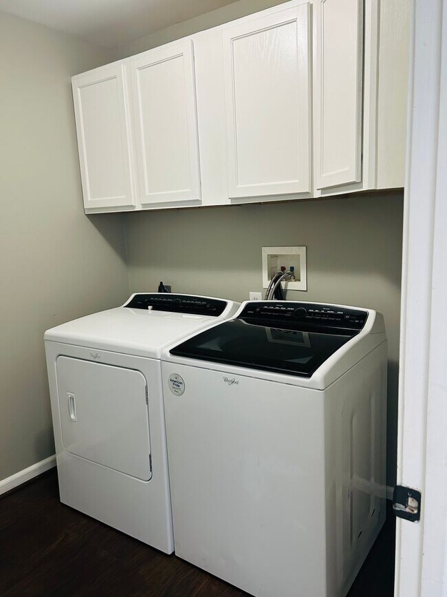Building Photo - Charming 3-Bedroom Ranch in Greer’s Covete...