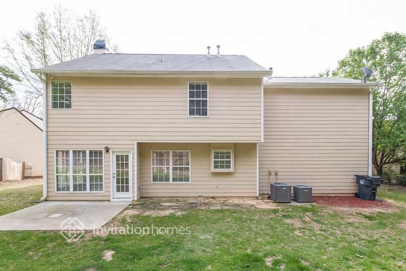 Building Photo - 5366 Spike Ln