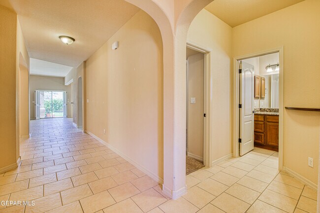 Building Photo - 5940 Los Pueblos Dr