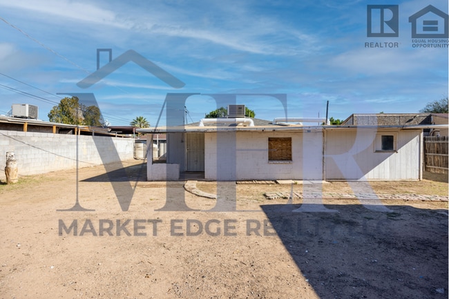 Building Photo - 3Bed/1.5Bath House at 35th/McDowell! $1199...
