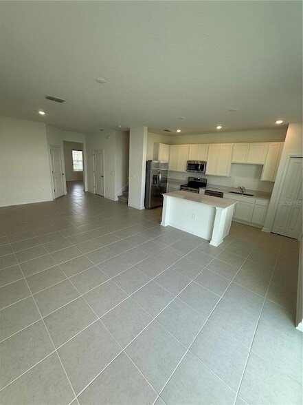 Building Photo - 5989 Zen Wy