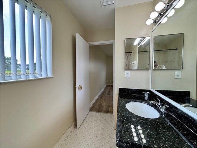 Building Photo - 3449 NW 44th St