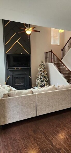 Building Photo - 3288 Wolf Club Ln SW