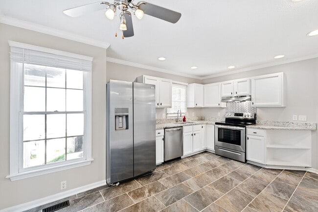 Building Photo - Stylish 3BR Ranch in Prime Wake Forest Location!