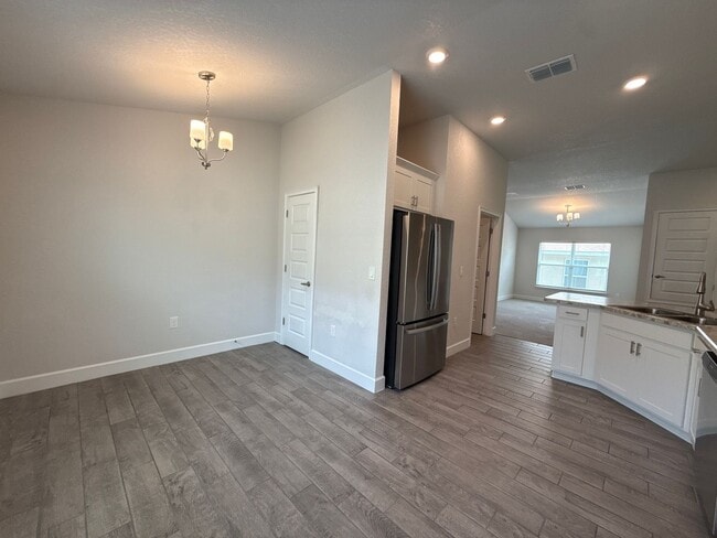 Building Photo - St. James Park - North Ocala / 4/2/2 1820 sqft