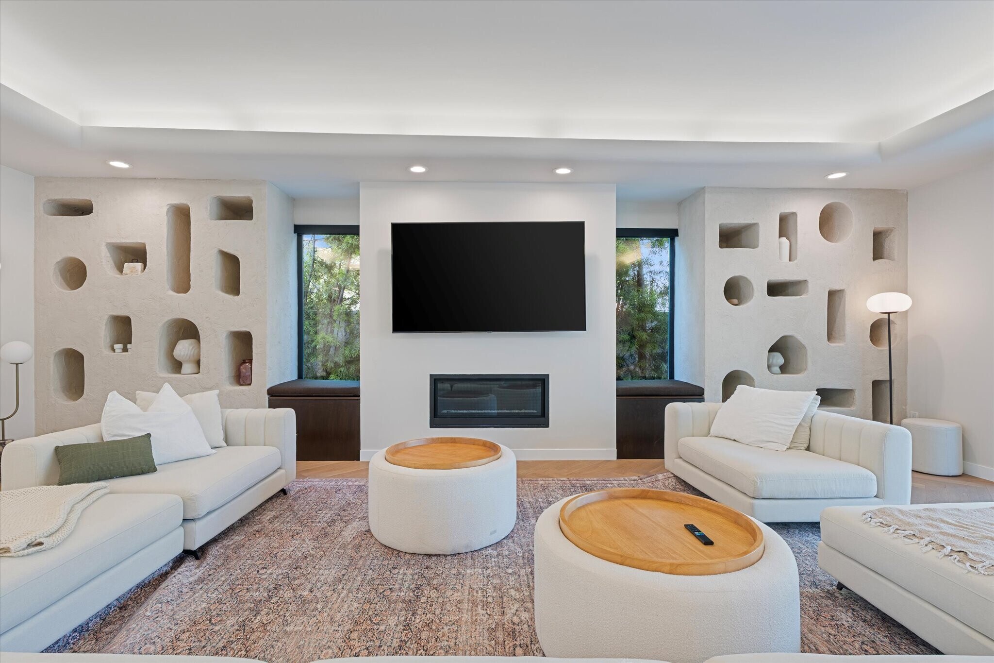 Building Photo - 17437 Oak Creek Ct