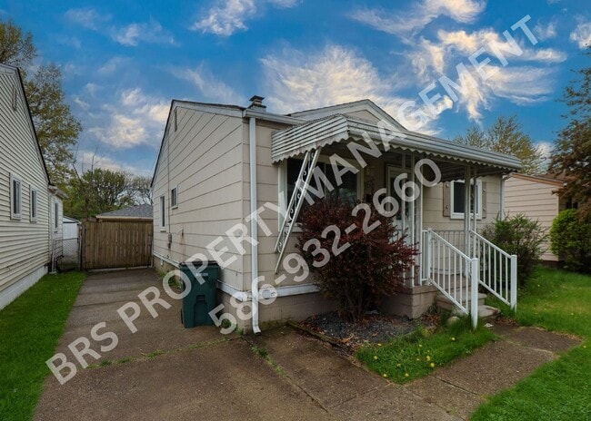 Building Photo - 3 BD 1 Bath in Hazel Park