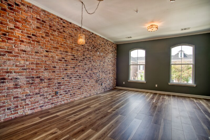 Building Photo - 2834 Howard Ave