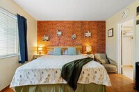 Building Photo - 1739 Washington St