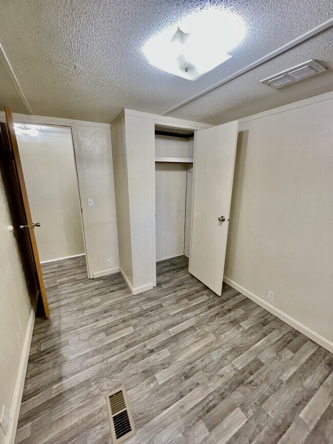 Building Photo - 248 Stockton St