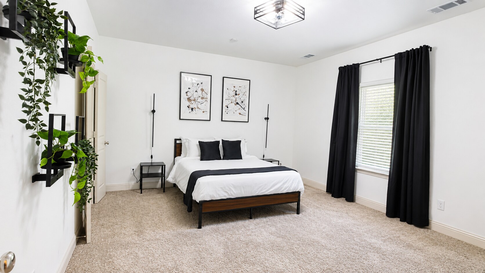 Building Photo - 6137 Blythe Dr