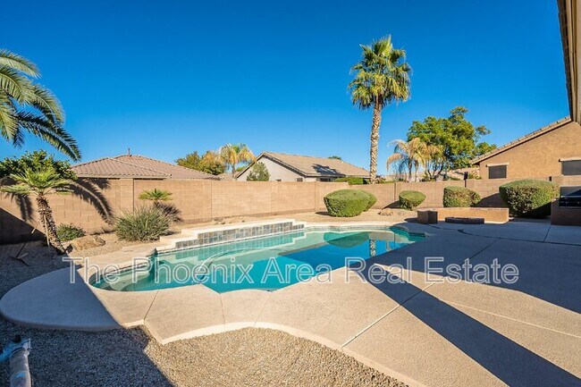 Building Photo - 110 W Cardinal Way