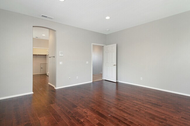 Building Photo - 1595 Archer Rd
