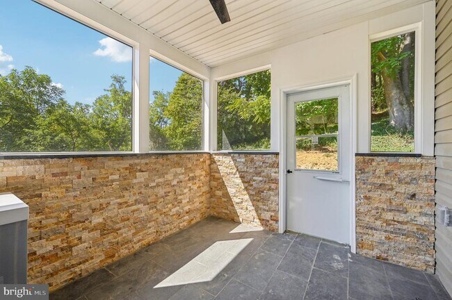 Building Photo - 2430 Harris Mill Rd