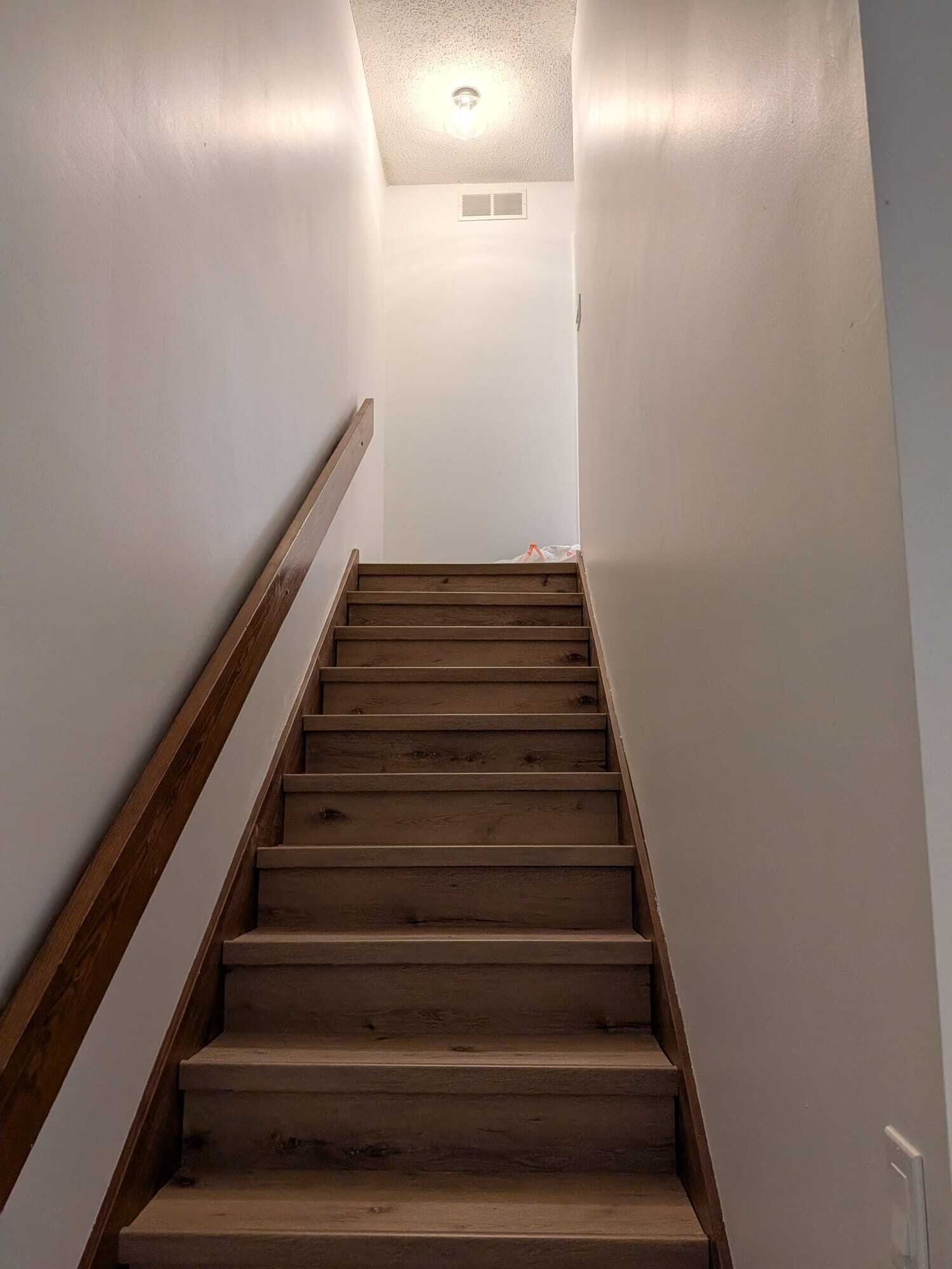 Building Photo - 515 Clearwater Dr