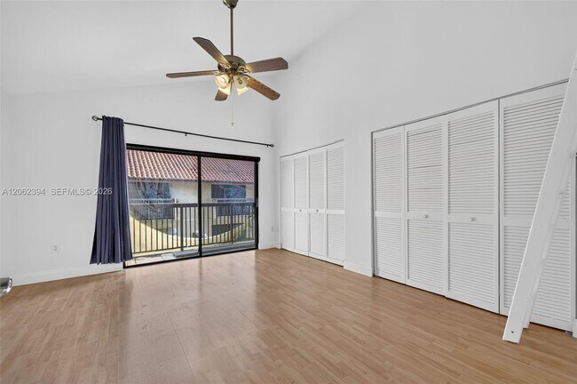 Building Photo - 10206 SW 77th Ct