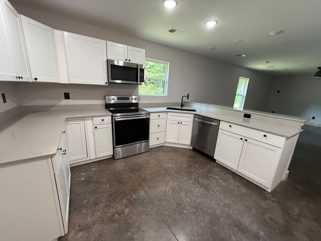 Building Photo - Brand New 3 BR Home in Charlotte