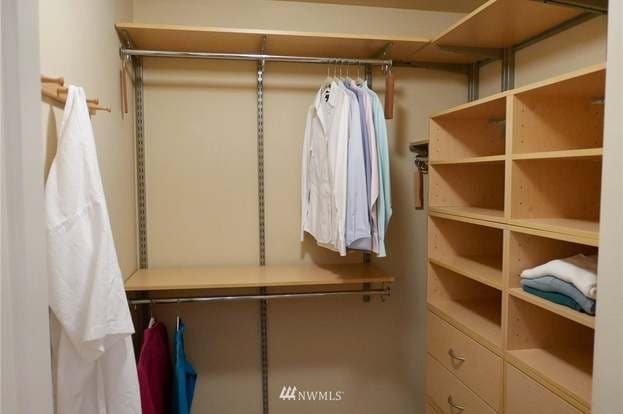 Building Photo - 108 5th Ave S