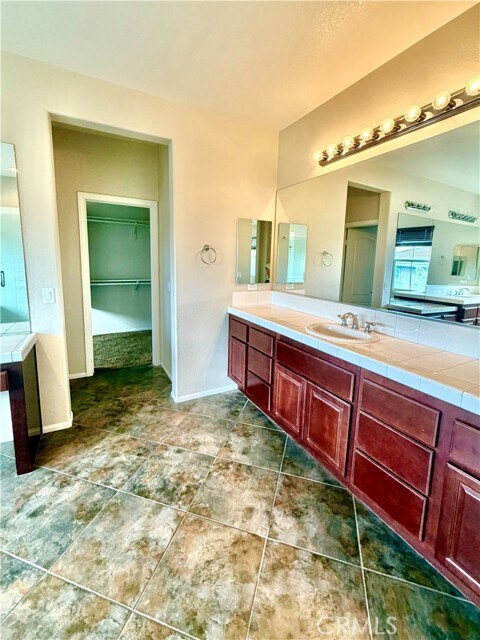 Building Photo - 45535 Seagull Way