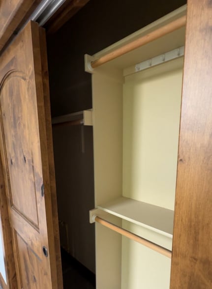 Building Photo - 80 Mule Deer Ct