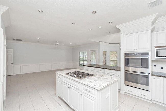 Building Photo - 13402 Sweet Surrender Ct