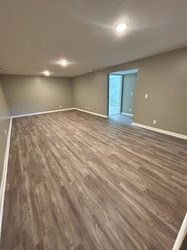 Building Photo - Modern Comfort Meets Effortless Living at ...
