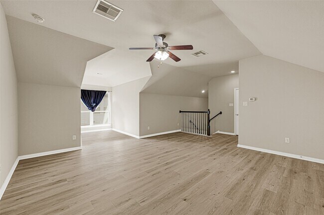 Building Photo - 11011 Gallant Flag Dr