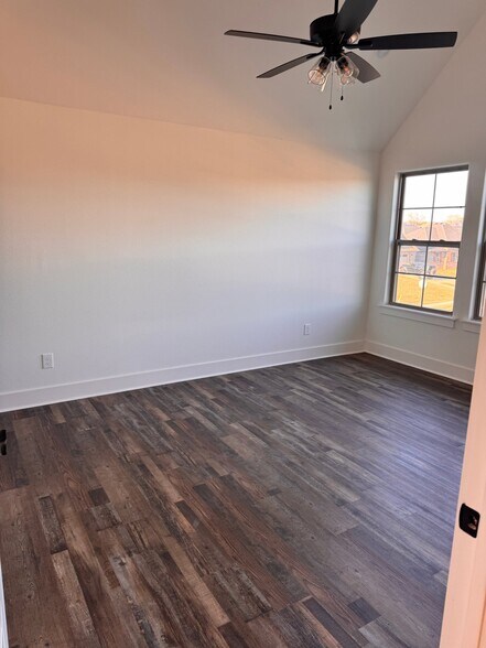 Building Photo - 222 Nebo St