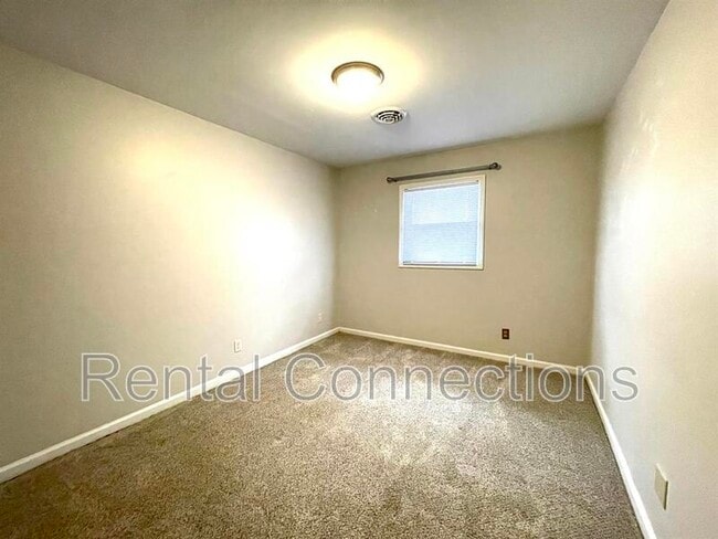 Building Photo - 8972 IL-13