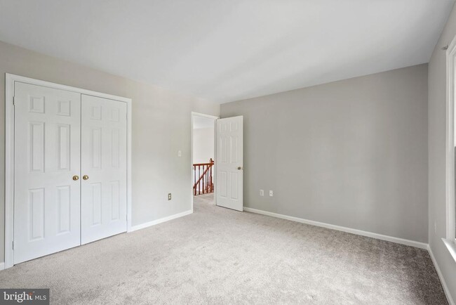 Building Photo - 10 Apple Blossom Ct