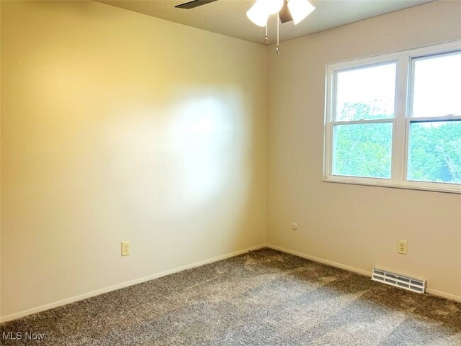 Building Photo - 430 Canton Rd