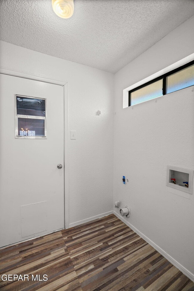 Building Photo - 568 Mogollon Cir