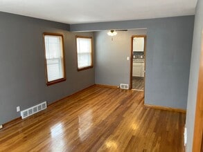 Building Photo - 6099 Ridge Rd