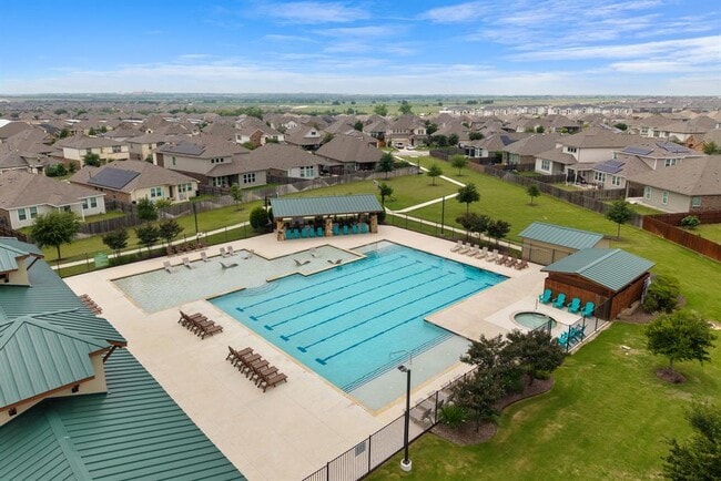 Building Photo - 6605 Verona Pl