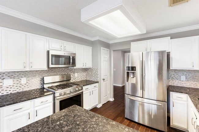 Building Photo - 62 S Dreamweaver Cir