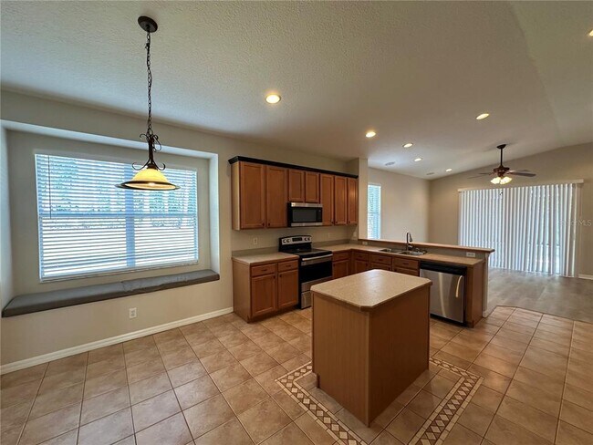 Building Photo - 8037 Moccasin Trail Dr