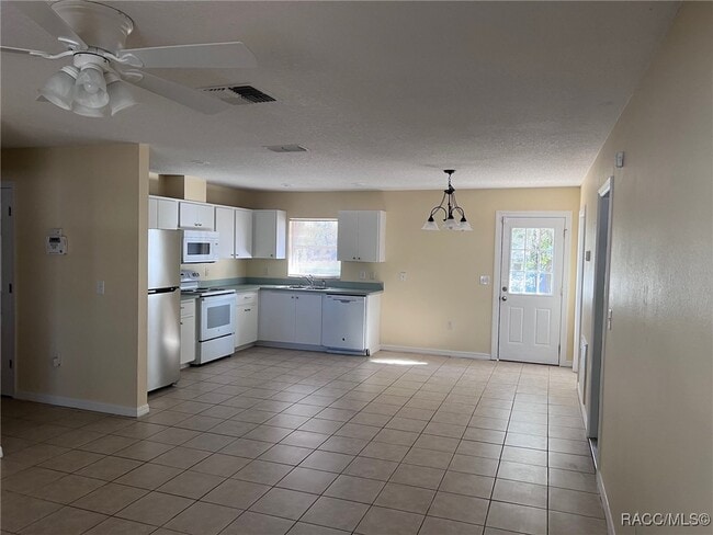 Building Photo - 852 Duck Cove Path
